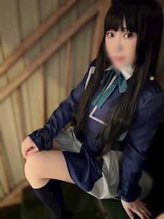 雅❤ 妖しい色気がにじみ出ている瞳と花弁のような唇…