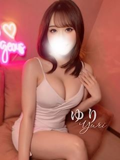 ゆり♡現役美容部員