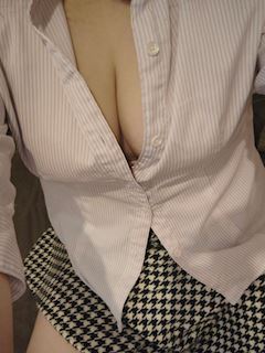 シュシュちゃん♪ド淫乱な人妻♥