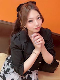新人・まりあ
