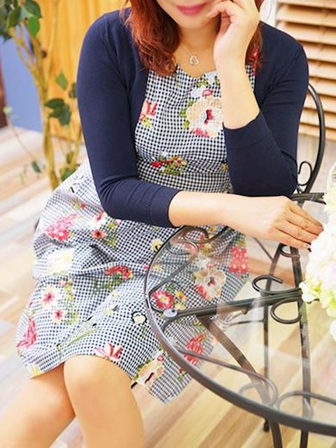 豊田の人妻・熟女デリヘル「豊田人妻隊」るな(40)のプロフィール写真