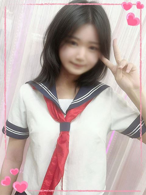 中村・大門のヘルス「妹CLUB 萌えリーンのお部屋」にゃん(18)のプロフィール写真