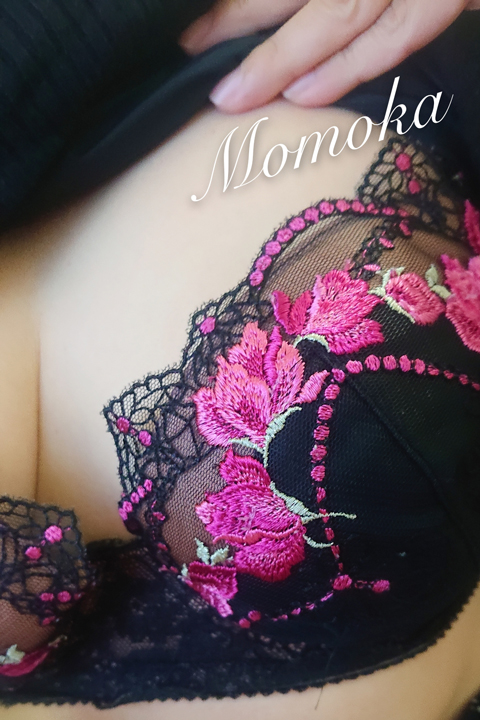 豊橋の人妻・熟女デリヘル「援護会グループ 素人人妻専門店 豊橋人妻援護会」熟女ももか【熟女コース】(48)のおっぱい写真