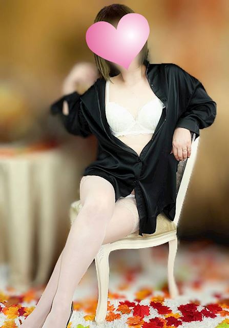 豊橋の人妻・熟女デリヘル「イクイク！ラブハウス」グレープ(39)のプロフィール写真