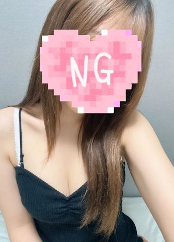 四日市のデリヘル「DIE-SEL」よる(20)のおっぱい写真