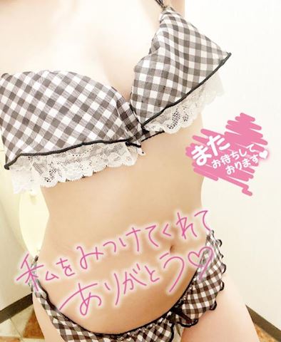 四日市のデリヘル「DIE-SEL おーるじゃんる」りく(26)のおっぱい写真