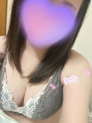 四日市のデリヘル「DIE-SEL おーるじゃんる」れな(40)のおっぱい写真