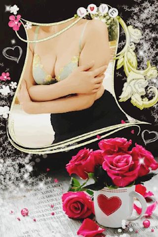 四日市のデリヘル「DIE-SEL おーるじゃんる」かなこ(48)のおっぱい写真