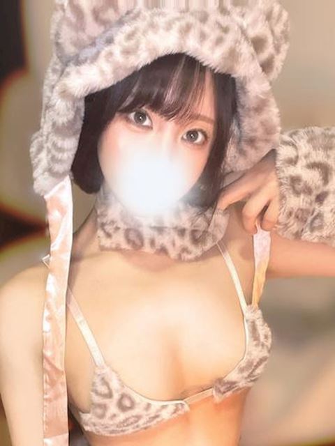 富士・沼津のデリヘル「AV女優&人気フードルが東京からやってくる店 沼津ハンパじゃない東京」かなた(26)のプロフィール写真