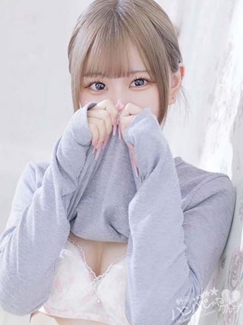 富士・沼津のデリヘル「AV女優&人気フードルが東京からやってくる店 沼津ハンパじゃない東京」あきな(18)のプロフィール写真