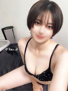 じゅり☆大人っぽさ漂う素人美人