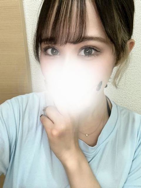静岡・清水のデリヘル「AV女優＆人気フードルがやってくる店 ハンパじゃない伝説～静岡校」さな(21)のプロフィール写真