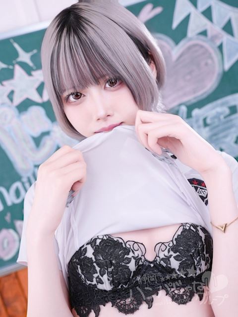 静岡・清水のデリヘル「AV女優＆人気フードルがやってくる店 ハンパじゃない伝説～静岡校」めるる(20)のプロフィール写真