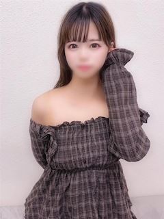 ちゃな☆天真爛漫な18歳美少女♪