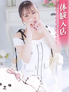 きぃ