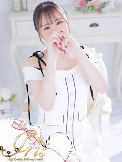 きぃ