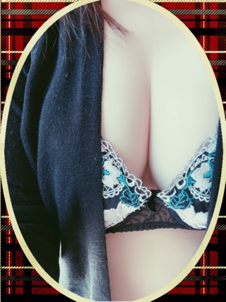 豊橋の人妻・熟女デリヘル「即アポ奥さん豊橋FC店」ゆず(40)のおっぱい写真