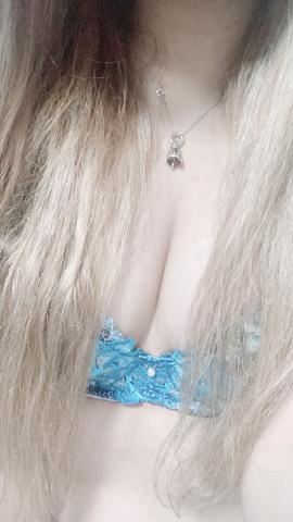 安城の人妻・熟女デリヘル「激安でり ポッキンコ 人妻店」りりあ(26)のおっぱい写真