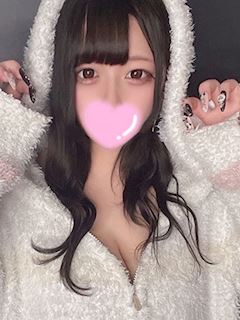 ゆあ【Hカップの巨乳姫】