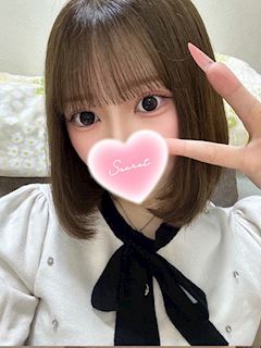 りさ【ぷるんっと揺れるF乳】