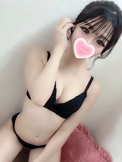 りのあ【愛くるし18歳】