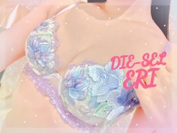 四日市の人妻・熟女デリヘル「Mrs DIESEL」エリ(28)のおっぱい写真