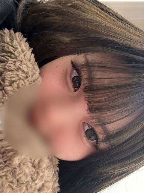 新栄・東新町のぽっちゃりデリヘル「ぽちゃカワ専門店 マシュマロ」ゆな(18)のプロフィール写真