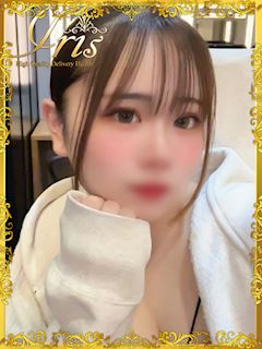 きぃ