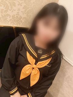 ねる　18歳業界未経験