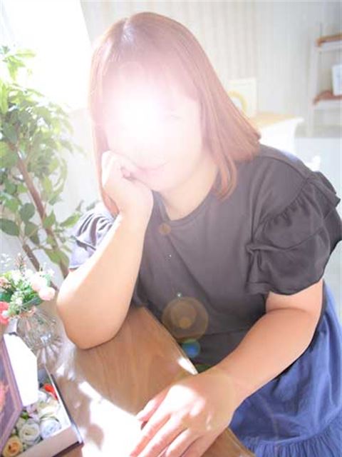 静岡・清水のぽっちゃりデリヘル「静岡駅前ちゃんこ」あんじゅ(42)のプロフィール写真