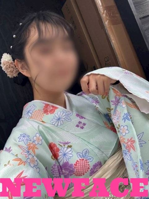 豊橋のぽっちゃりデリヘル「豊橋豊川ちゃんこ」りえ☆(18)のプロフィール写真