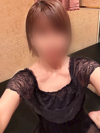 大須・鶴舞の人妻・熟女ヘルス「アバンチュール」【か　な】7/25デビュー(31)のプロフィール写真