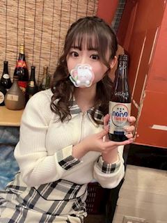 しおり★清楚系アイドルD乳美女★