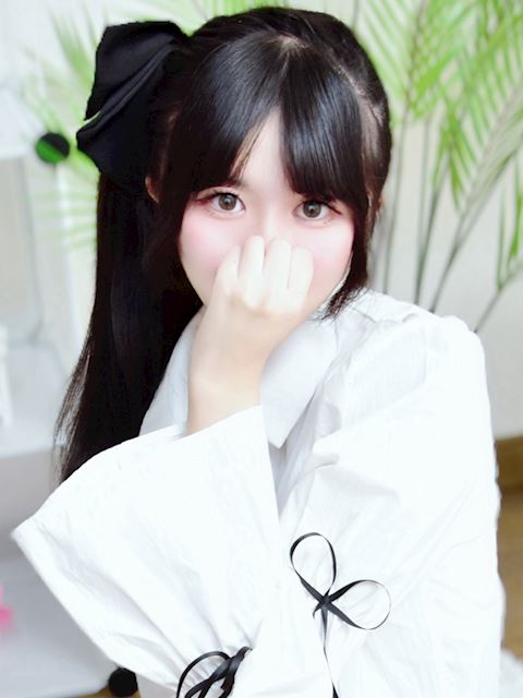 松阪のデリヘル「デリヘル選びはdelivago」なゆ(18)のプロフィール写真