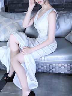 氷川 碧