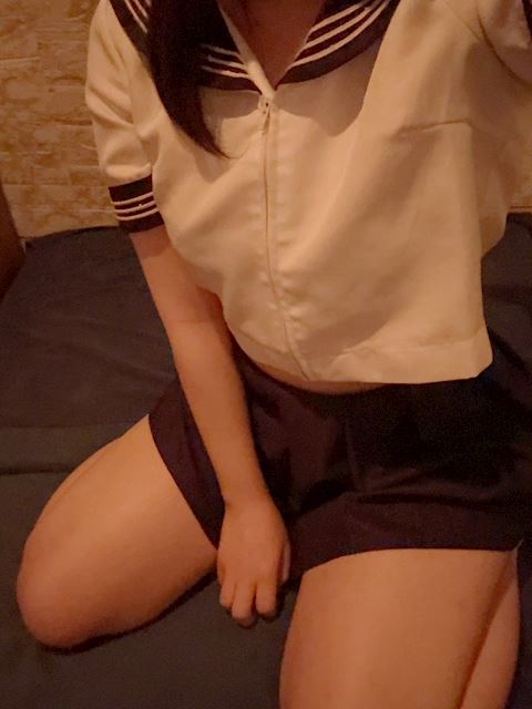 栄の店舗型（手コキ・オナクラ）「らぶタッチ」まみ(19)のプロフィール写真