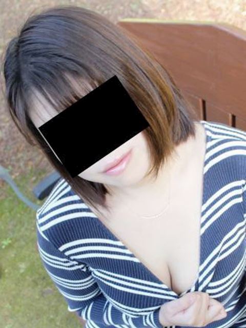 四日市の人妻・熟女デリヘル「逢って30秒で即尺　三重店」さりな(31)のプロフィール写真