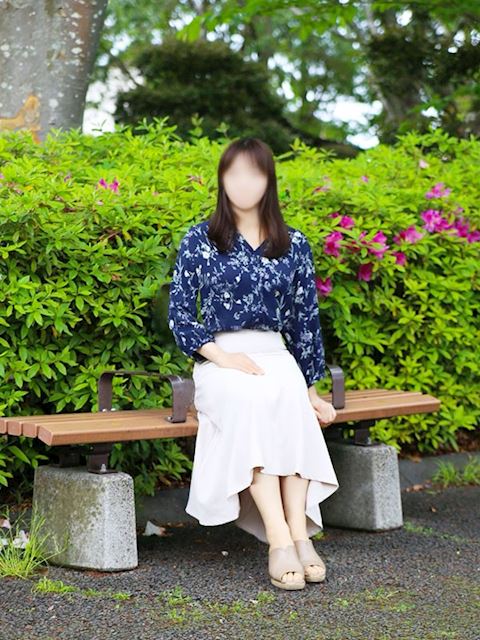 静岡・清水の人妻・熟女デリヘル「こあくまな熟女たち静岡店（KOAKUMAグループ）」鎌田 由里(49)のプロフィール写真