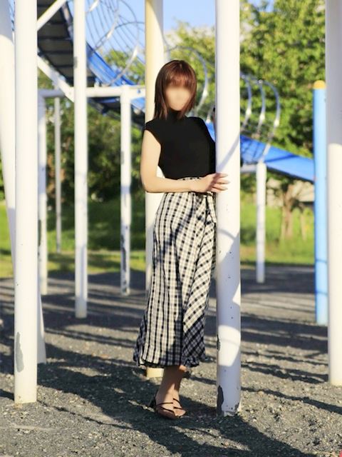 静岡・清水の人妻・熟女デリヘル「こあくまな熟女たち静岡店（KOAKUMAグループ）」山崎 らら(48)のプロフィール写真