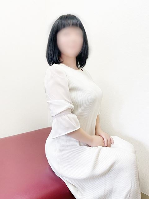 安城の人妻・熟女デリヘル「こあくまな熟女たち三河店（KOAKUMAグループ）」織部 美緒(41)のプロフィール写真