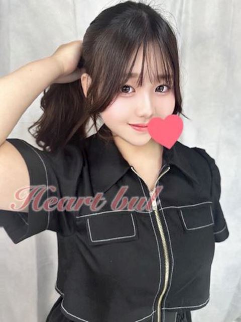 名古屋駅のデリヘル「はぁとぶる」みさき【アナル舐め無料ロリ巨乳】(20)のプロフィール写真