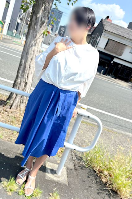 千種・今池・池下の人妻・熟女デリヘル「性腺熟女100％名古屋(デリヘル市場グループ)」こはく(53)のプロフィール写真
