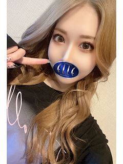 山崎あみ
