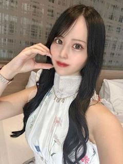 なぎ☆誰もが納得の美白美女！