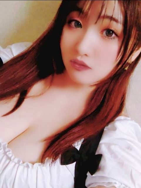 浜松のぽっちゃりデリヘル「浜松駅前ちゃんこ」こころ(28)のプロフィール写真