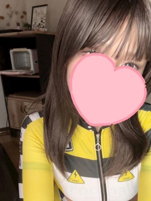 栄の店舗型メンズエステ「RESEXY~リゼクシー~」岡田 にこ(19)のプロフィール写真