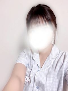 優木 はるな