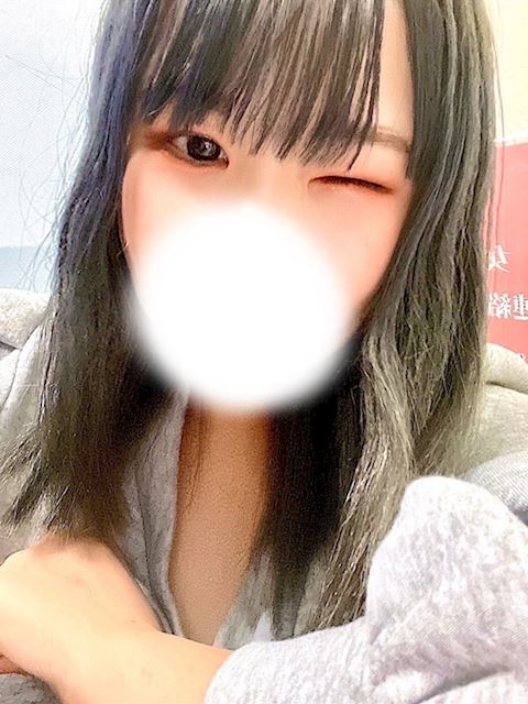 静岡・清水のデリヘル「30分3900円！100個以上のOPが無料！サンキュー静岡店（サンキューグループ）」かなで(18)のプロフィール写真