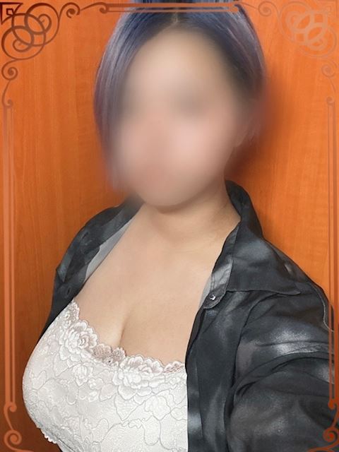 静岡・清水のデリヘル「30分3900円！100個以上のOPが無料！サンキュー静岡店（サンキューグループ）」みくり(20)のプロフィール写真