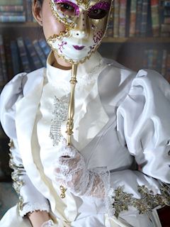 椎野 あずみ